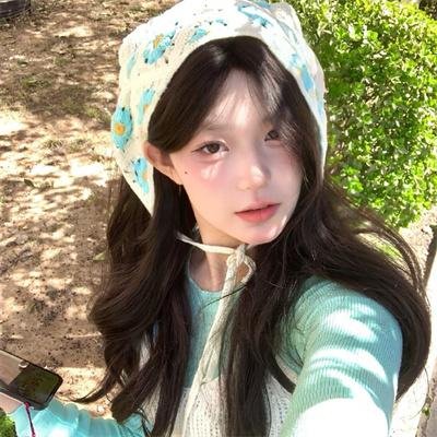 春花娇美可人儿海报